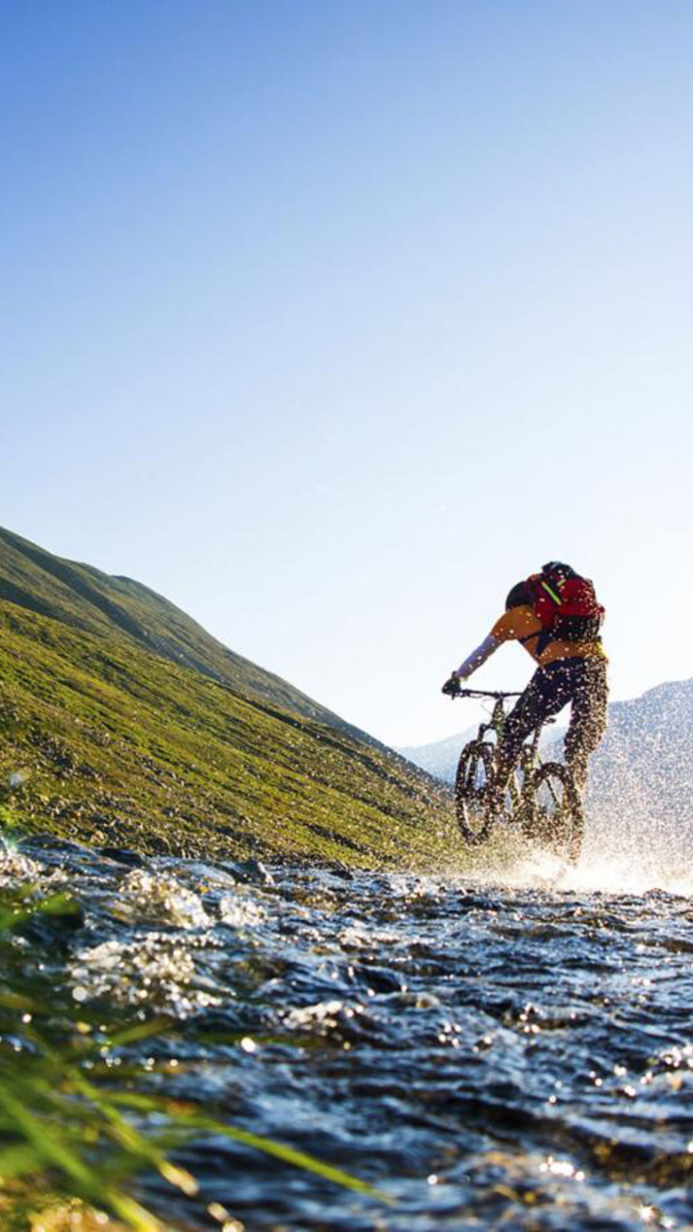 关键词 : 手机背景,户外,励志,摄影,风景,app背景,h5背景,h5,h5[声明]