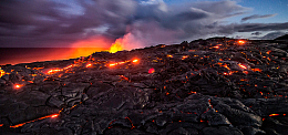 火山背景图