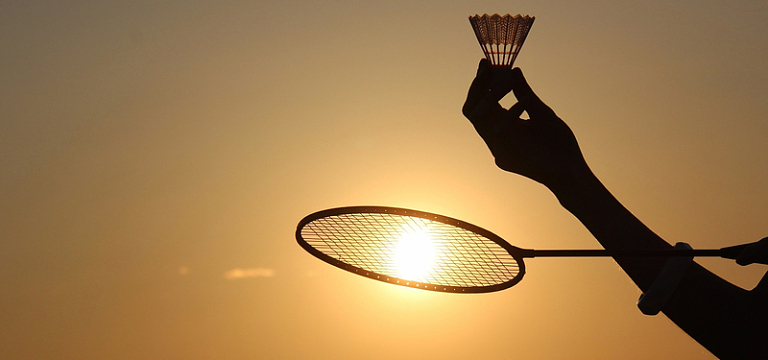 羽毛球运动背景素材-羽毛球运动背景图片元素-觅元素