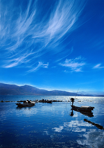 江南水乡蓝天背景