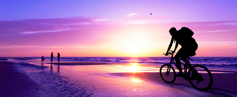 海报紫色夕阳人物剪影背景