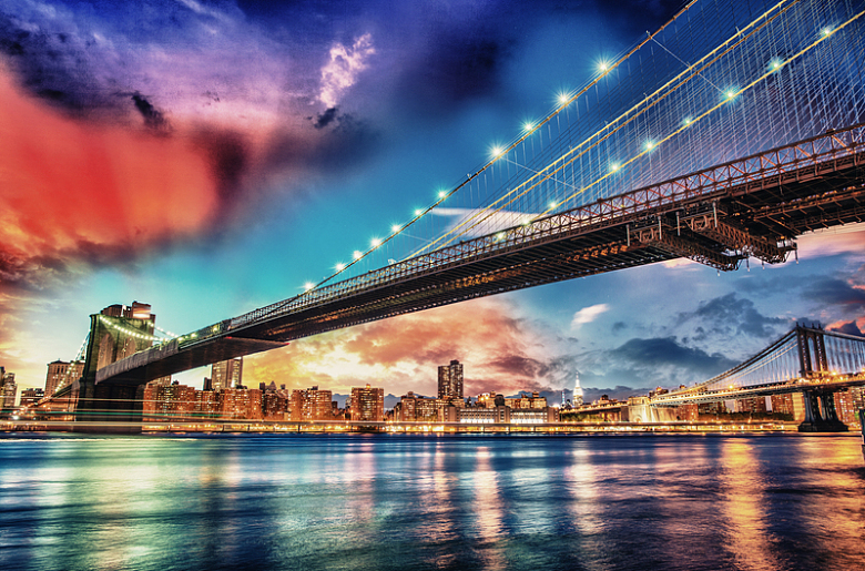 布鲁克林大桥漂亮夜景高清摄影图片