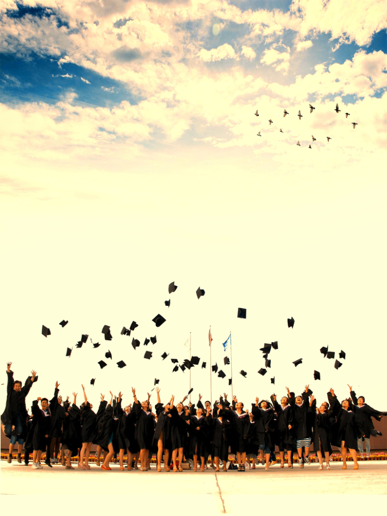 蓝天白云风景毕业青春成人礼背景素材