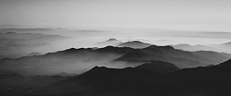 水墨高山背景图