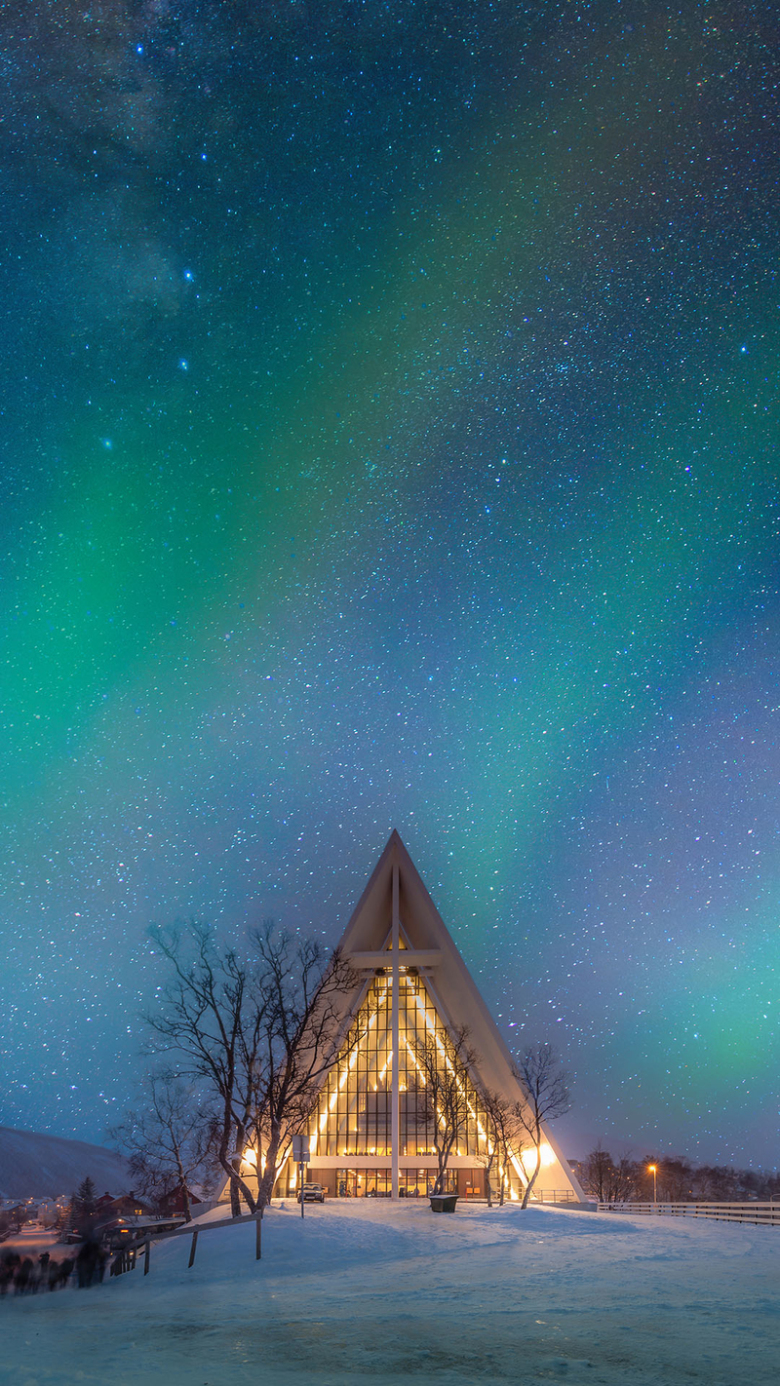 星空下的建筑h5背景