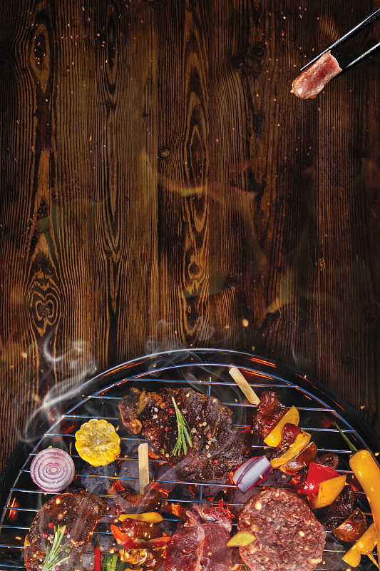 夏季bbq烧烤撸串海报