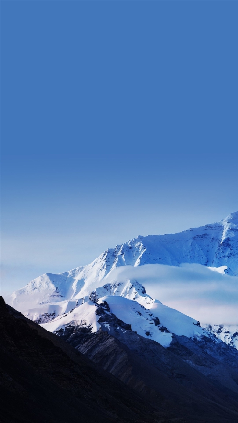 冬雪山简约h5背景