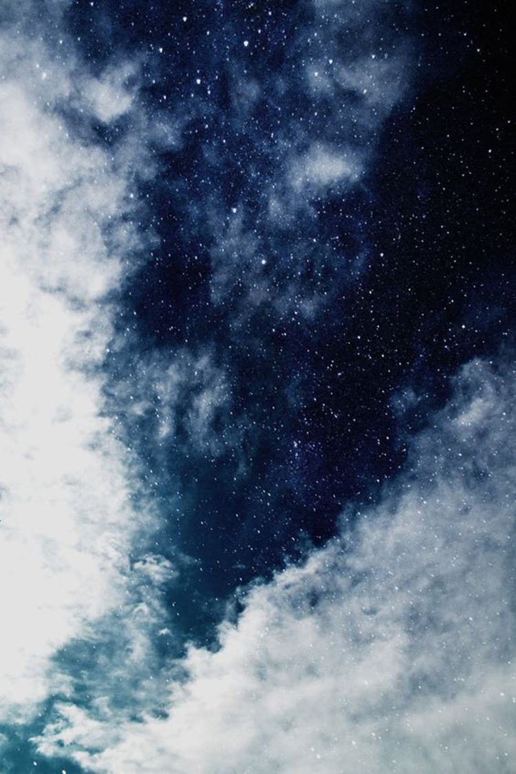 浩瀚星空云朵h5背景