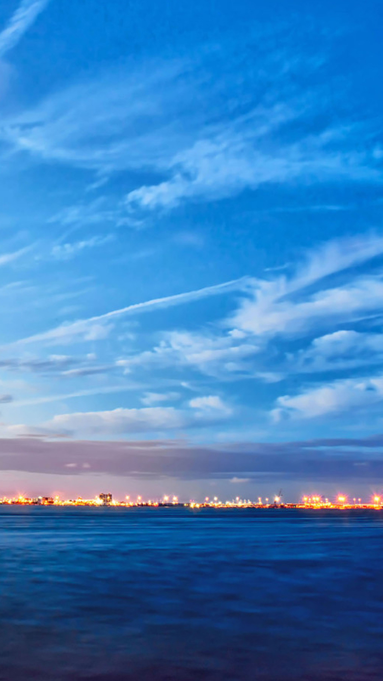 蓝色大海夜景手机端h5背景