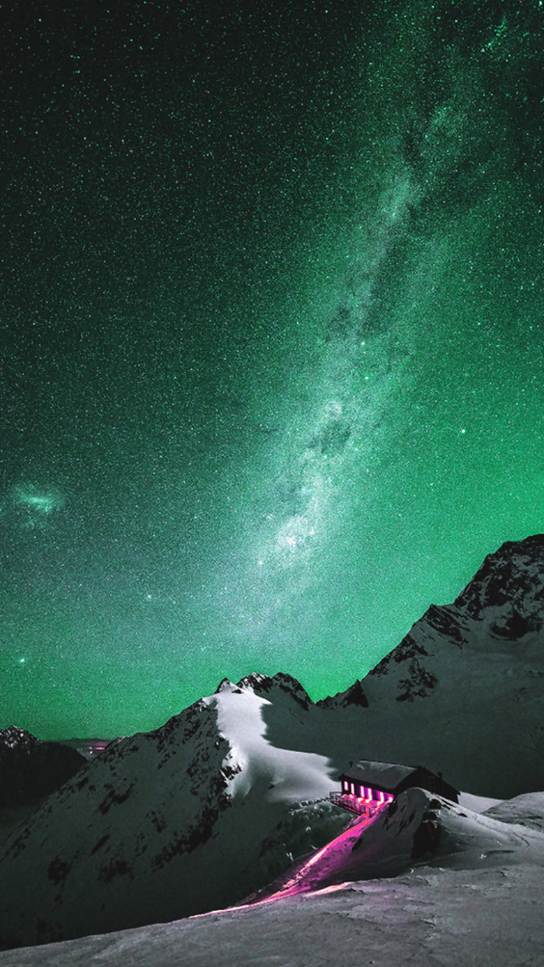绿色星空雪山h5背景