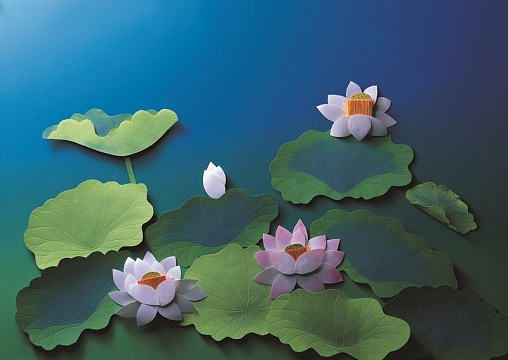 河流花朵纸雕背景