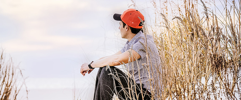 寂寞的男生照片