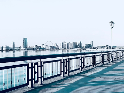 河边海边的护栏