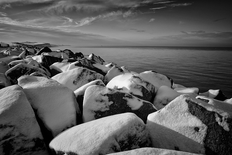 岩石积雪冬季冬天大海