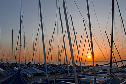 船桅杆夕阳日落