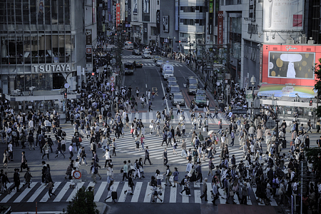 东京街道行人城市