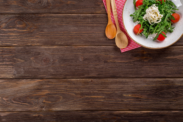 餐桌沙拉蔬菜健康
