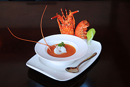 龙虾汤海鲜餐具