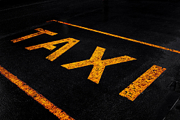 出租车路标街道马路