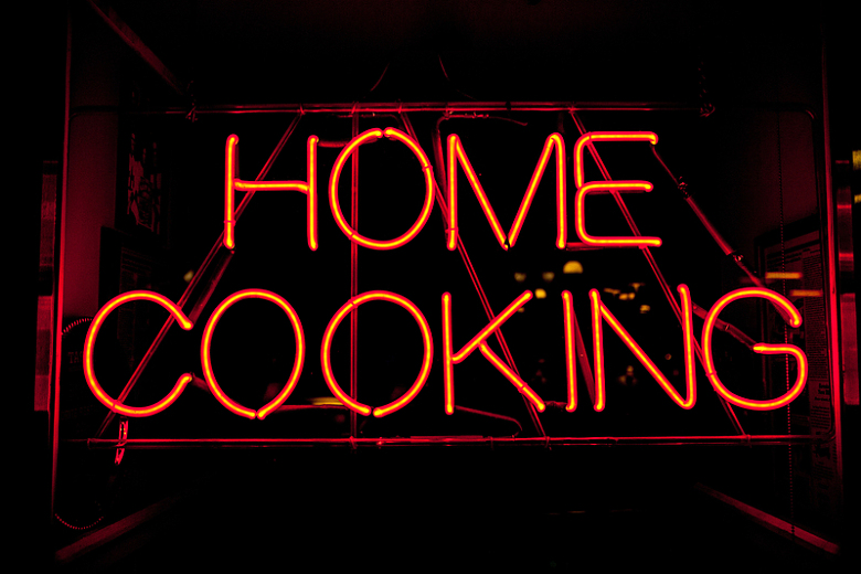 家庭烹饪霓虹灯标志