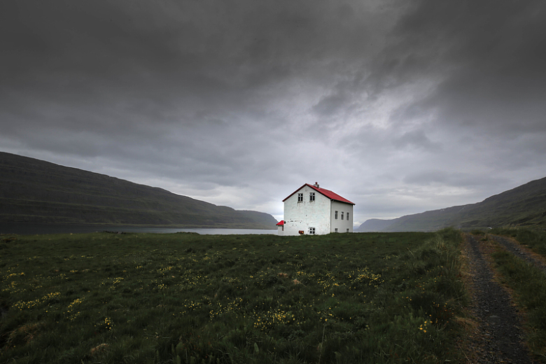 冰岛房屋草原草地