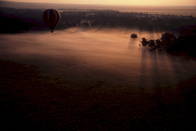 非洲气球空中黎明