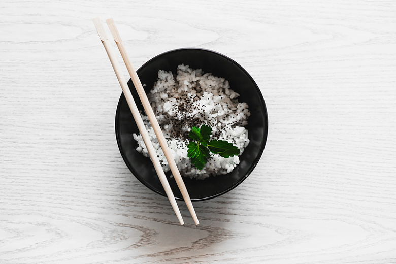筷子米饭芝麻碗