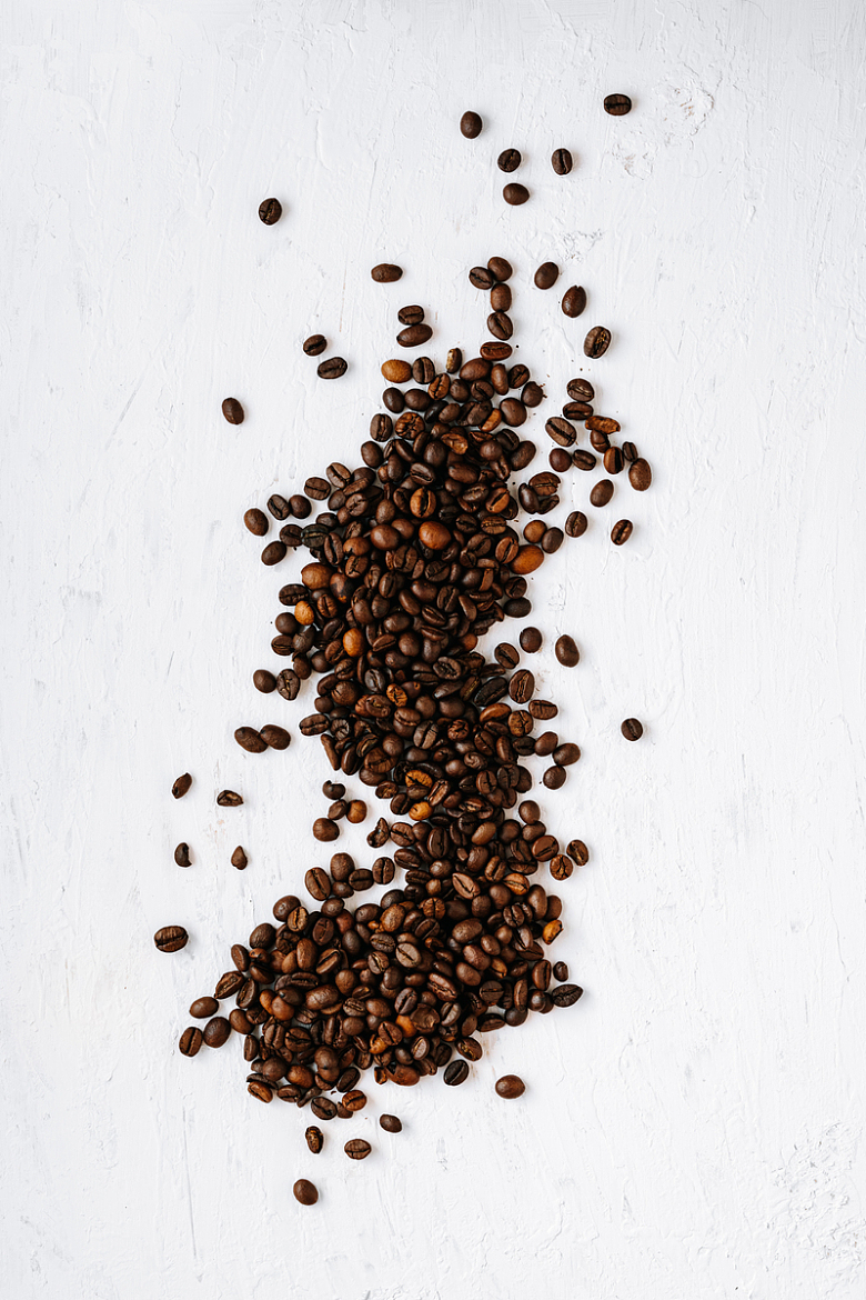 深色咖啡豆背景摄影