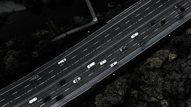 黑白有轨电车公路旅行