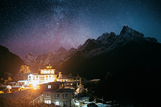 自然景观灯光建筑冒险远山