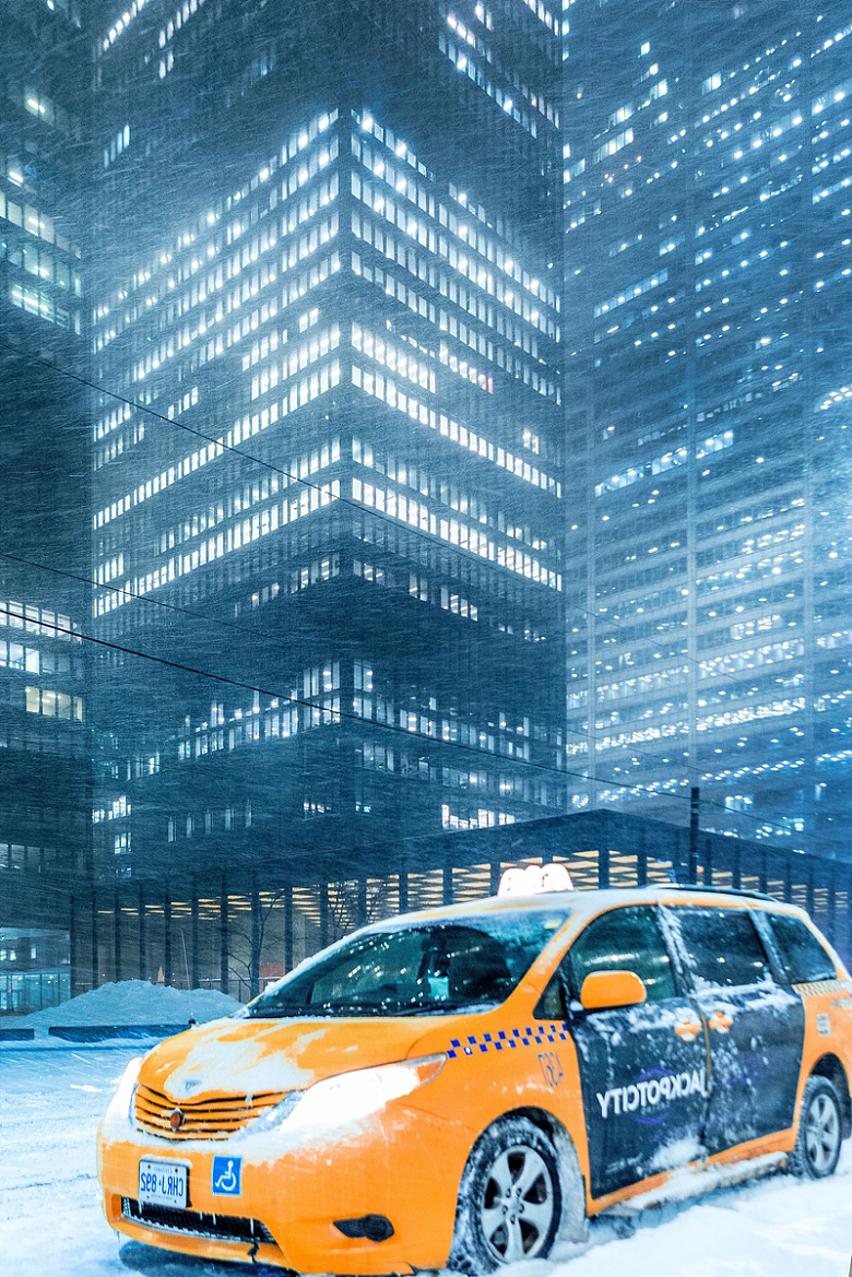 出租车夜间交通汽车速度城市生活