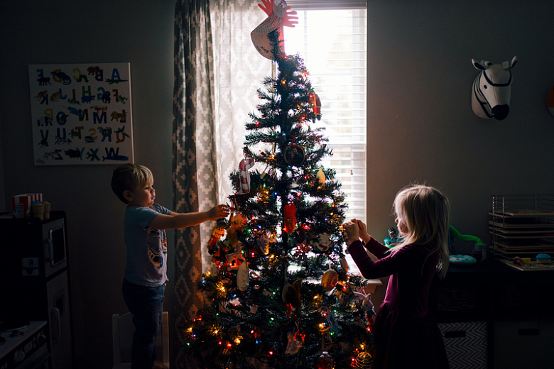 儿童装饰圣诞树节日