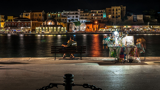 情侣日落海面浪漫爱情