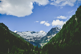 自然景观山峰雪峰森林