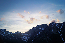 自然景观山峰雪峰天空