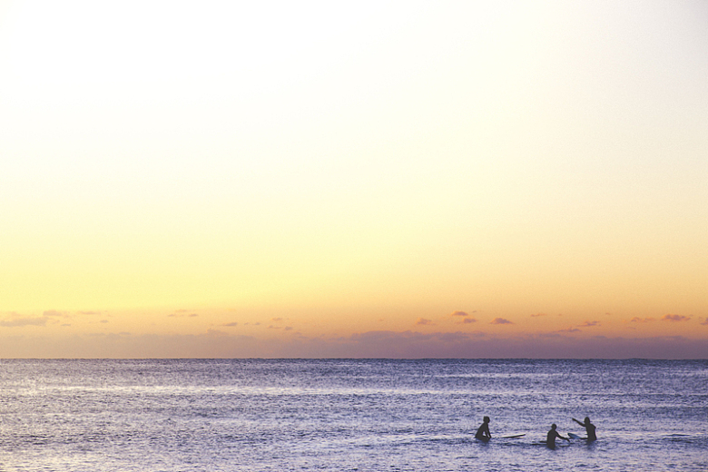 自然海洋游泳冲浪夕阳