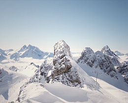 山峰悬崖岩石冰雪寒冬