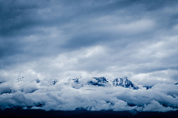 自然景观山峰雪峰天空云层