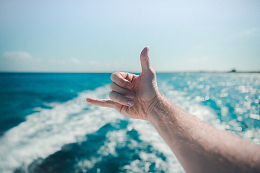 海蓝色海洋自然海浪地平线手臂