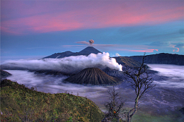 火山烟云景观远山云朵夕阳