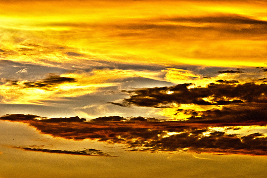 日落橙色云层天空