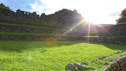 户外历史自然建筑古代废墟草地