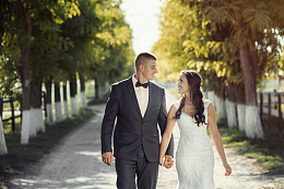 婚姻新婚夫妇新娘新郎户外