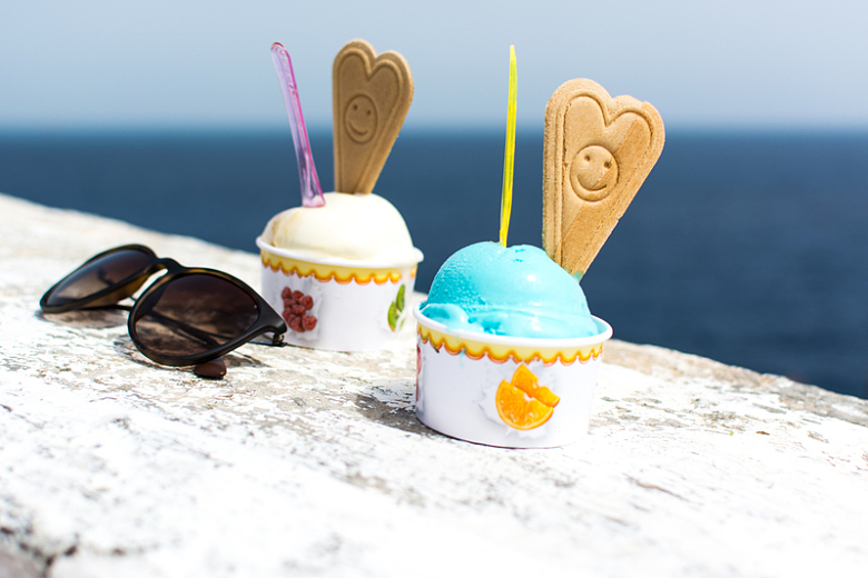 海边的蓝精灵冰淇淋