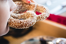 芝麻椒盐卷饼食物