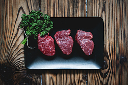 生牛排新鲜鲜肉摄影