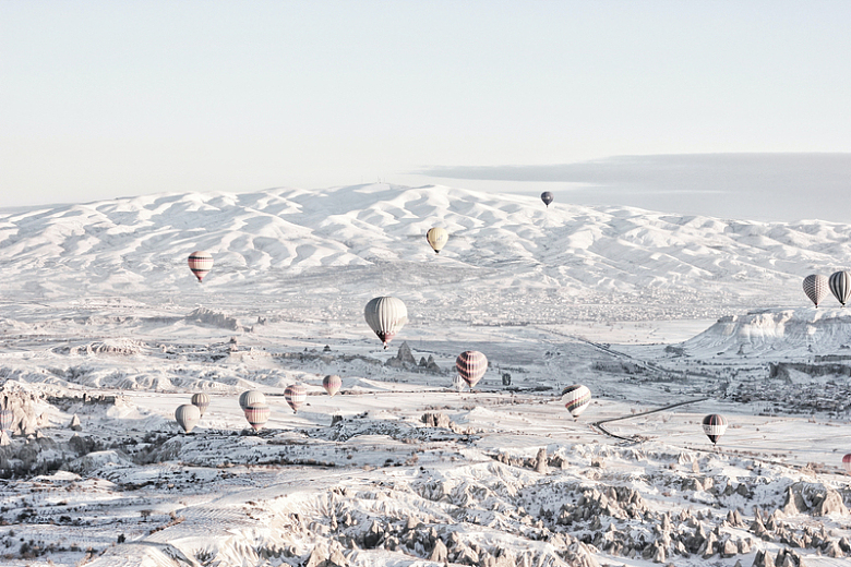 雪地气球自然景观
