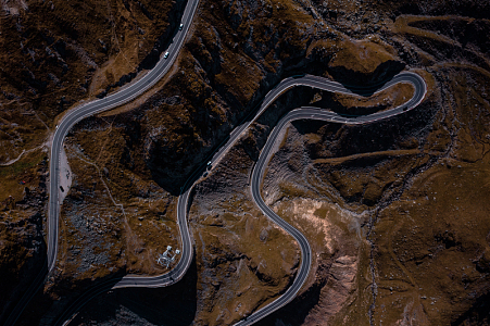 公路盘山陡峭自然高山