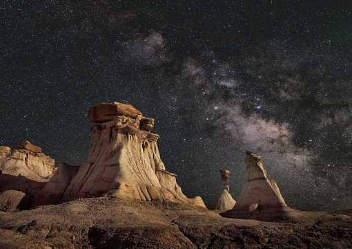 星空下的峡谷
