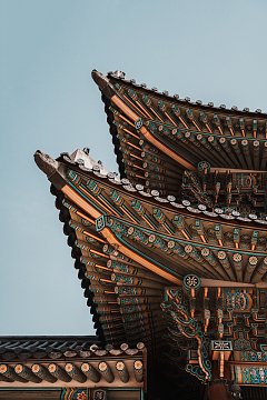 以天空为背景的建筑物特写